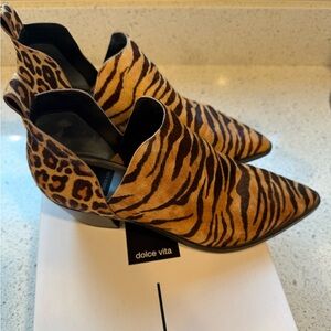 EUC! Dolce Vita Tiger Print Women's Booties, Sz 8.5